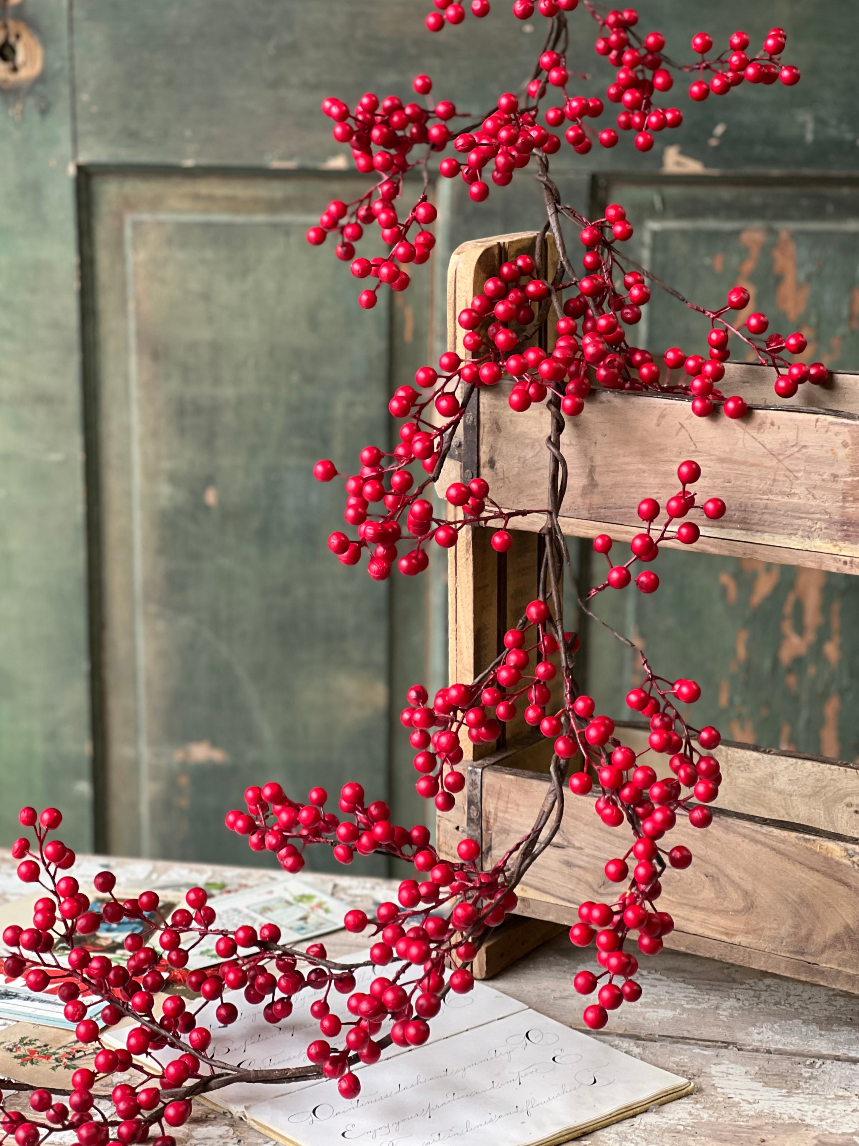 Red Berry Garland with Rusty Stars